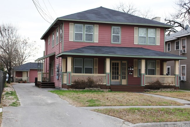 Building Photo - 810 E Ashby Pl