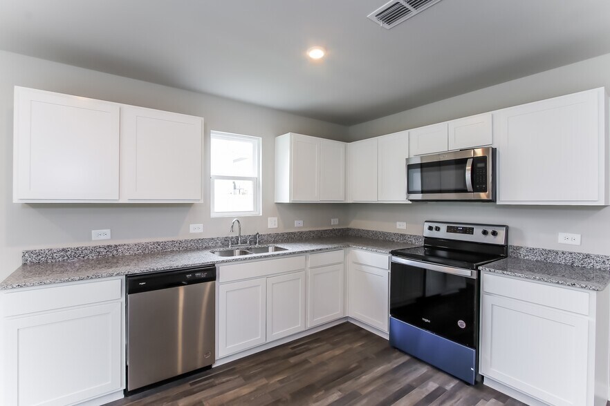 Building Photo - 207 Shalako Ln