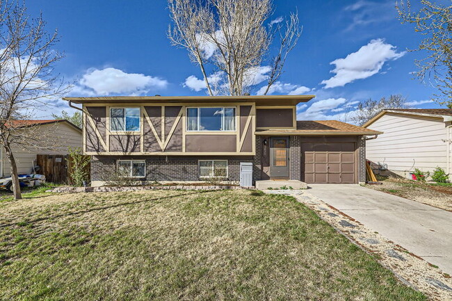 Primary Photo - 3830 Pearl Dr