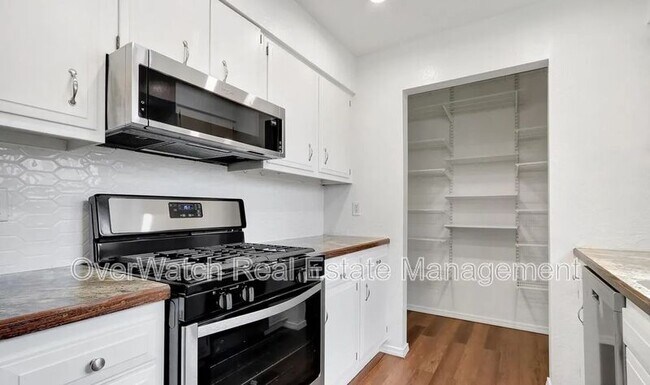 Building Photo - 4202 Pinnacle Cir