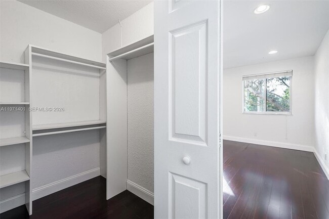 Building Photo - 11191 SW 17th Manor