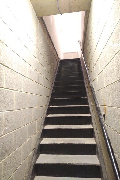 Building Photo - 2653 Park Tower Drive Unit 102