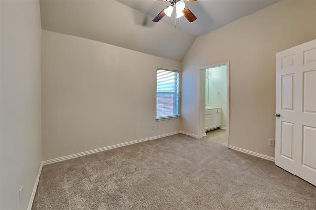 Building Photo - 3404 Pilgrim Dr