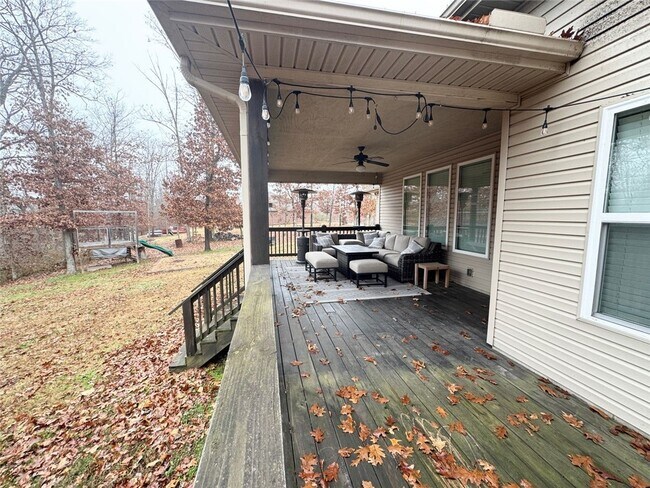 Building Photo - 33 Leona Dr