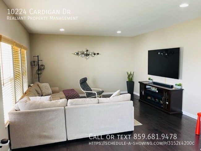 Building Photo - 10224 Cardigan Dr