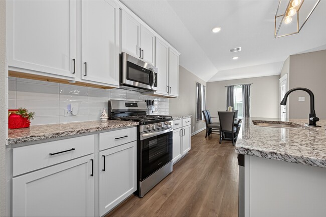 Building Photo - 30301 Kingston Heath Dr