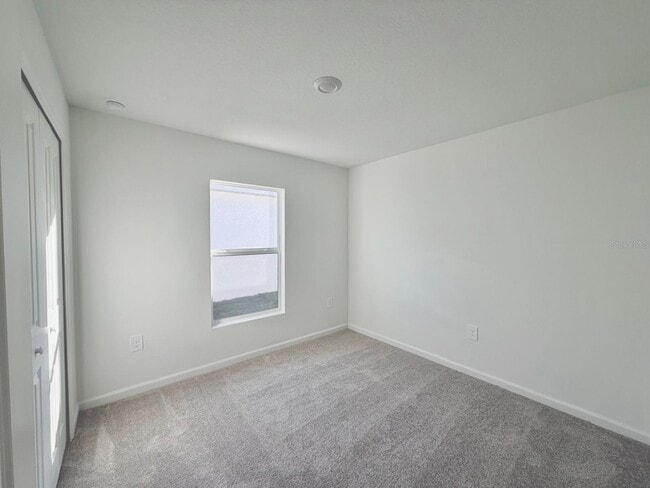 Building Photo - 2122 Chris Dr