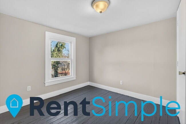 Building Photo - 317 Prince Edward St