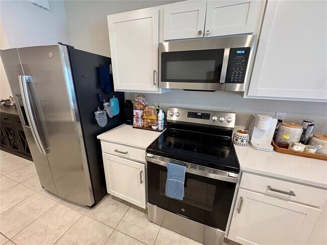 Building Photo - 4644 Old Blush St