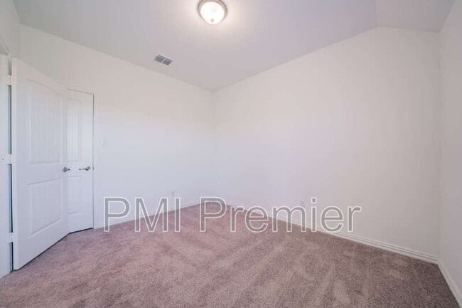 Building Photo - 14817 Equine Trail