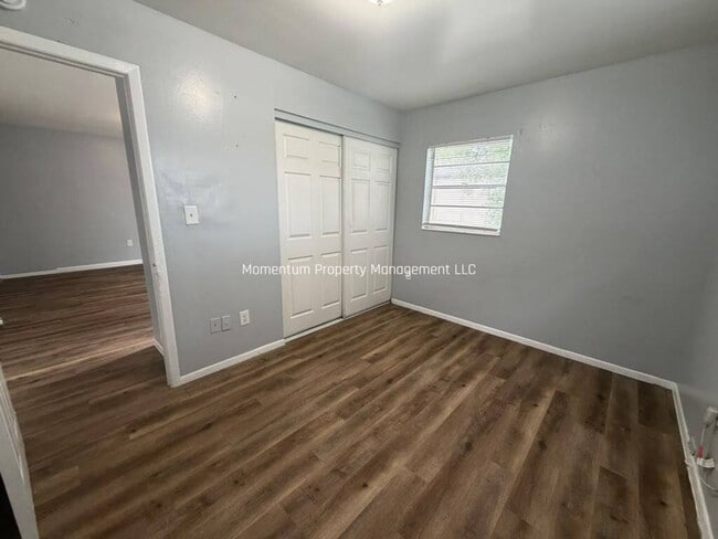 Building Photo - 8215 N 17th St
