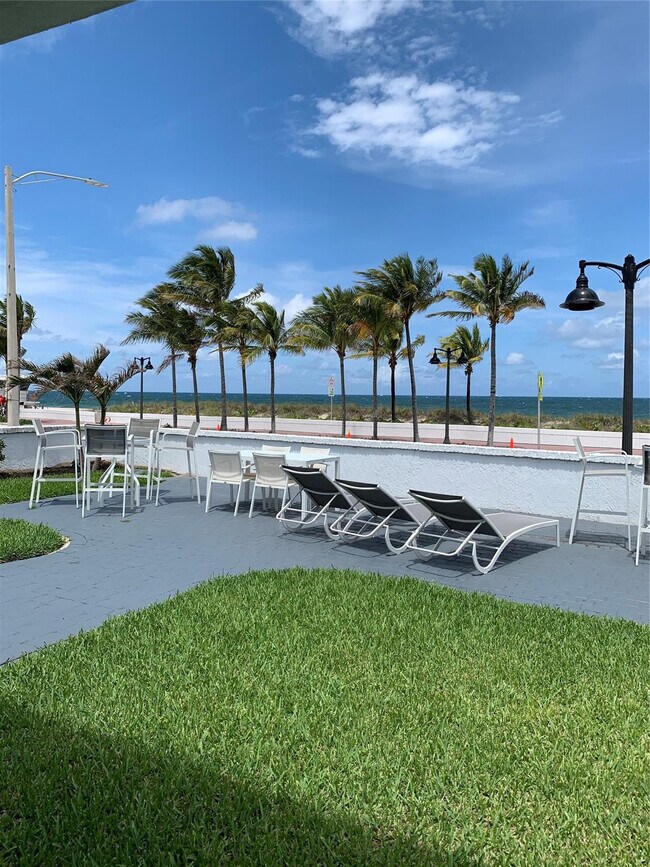 Building Photo - 1501 N Fort Lauderdale Beach Blvd