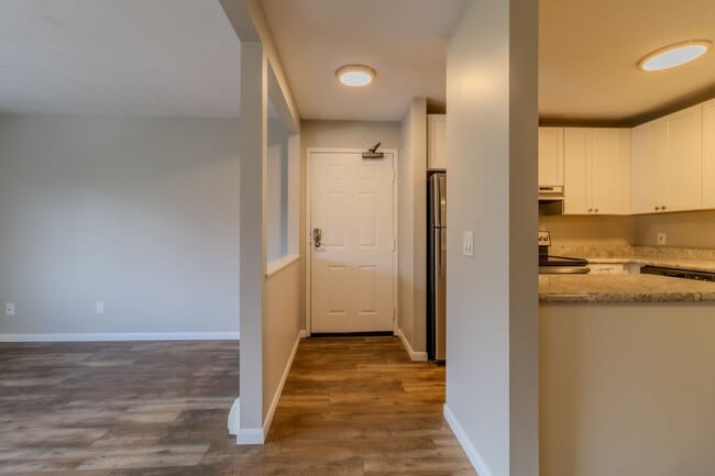 Building Photo - Live Where the City Comes Alive