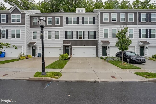 Building Photo - 104 Levis Dr