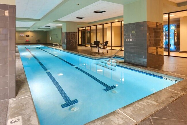 Building Photo - 1101 Juniper St NE