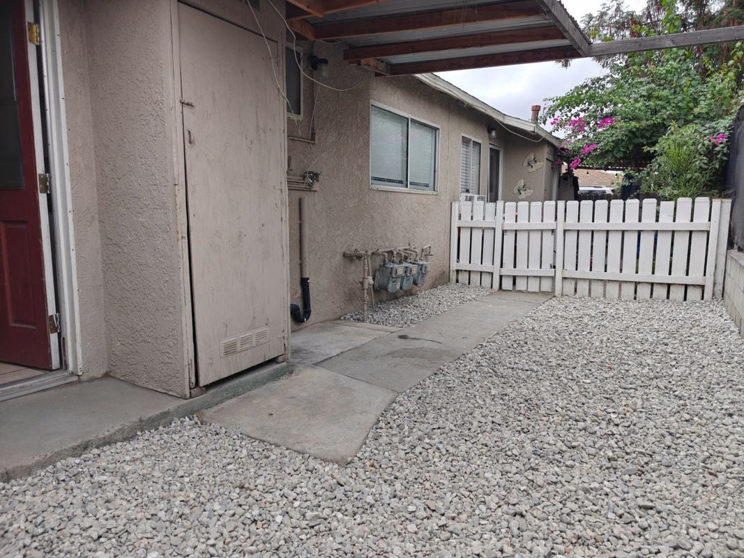 Building Photo - 1303 Turrill Ave