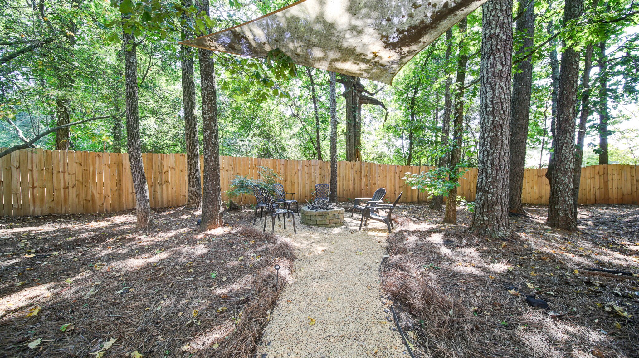 Building Photo - 680 Evening Pine Ln