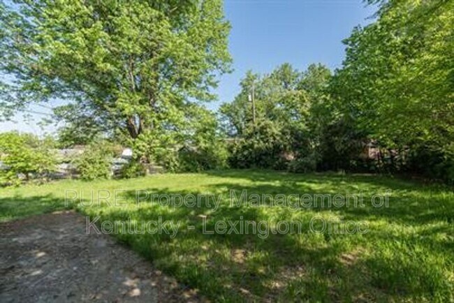 Building Photo - 316 Longview Dr