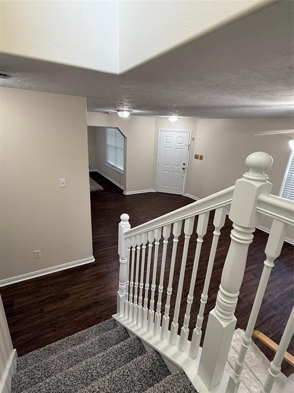Building Photo - 15002 Jerek Dr