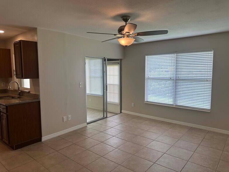 Building Photo - 4520 Bear Lake Ct