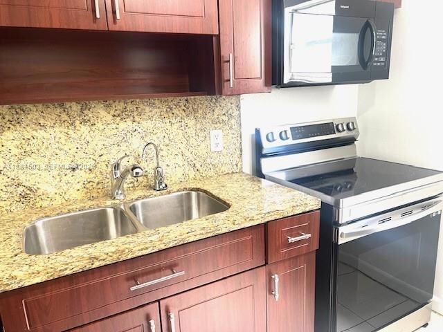 Building Photo - 9450 Live Oak Pl