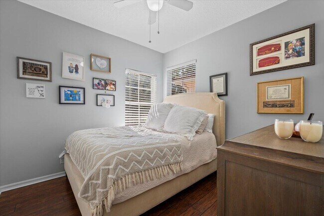 Building Photo - 321 September St