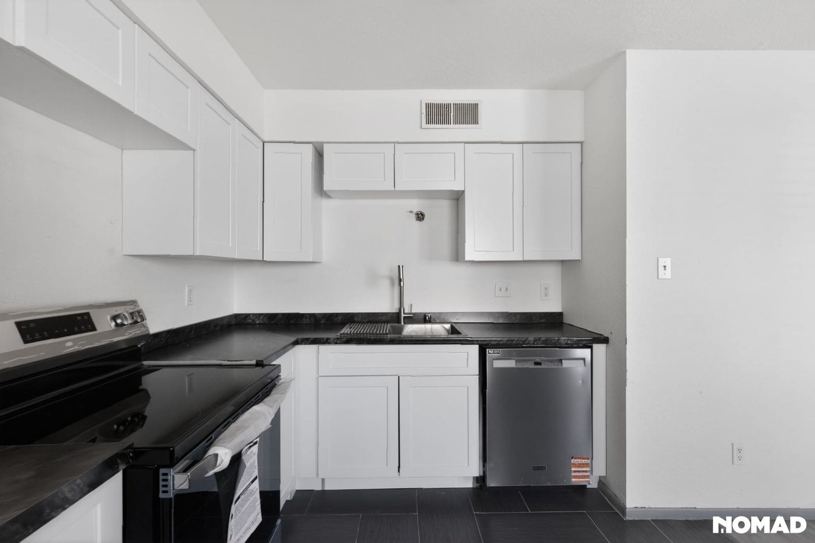 Building Photo - 1133 Kentucky St SE