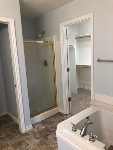 Building Photo - 16130 SW Loon Dr
