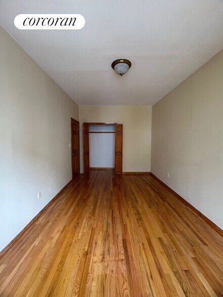 Building Photo - 501 Midwood St
