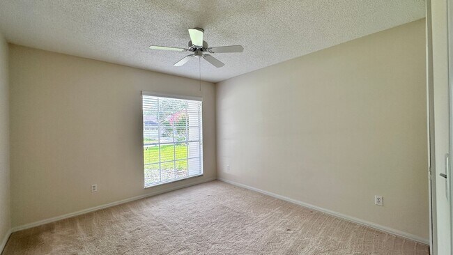 Building Photo - 7468 Aprelle Dr