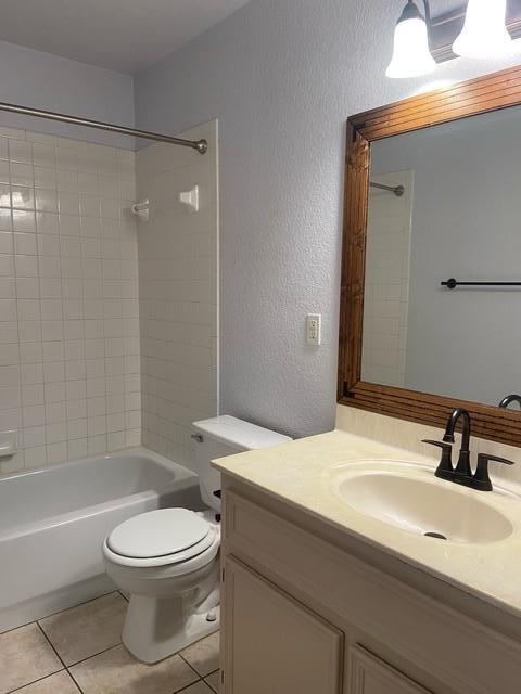 Building Photo - 3700 Dustin Ct