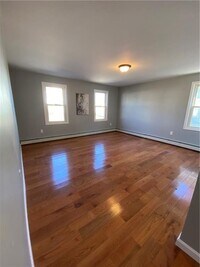 Building Photo - 158 Danielson Pike