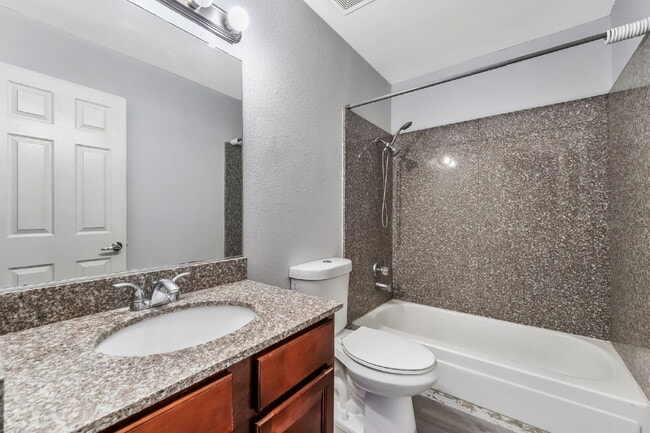 Building Photo - Guard Gated Community - 2 bedroom and 1 bathroom, Upstairs Unit Private Balcony Over looking Park...