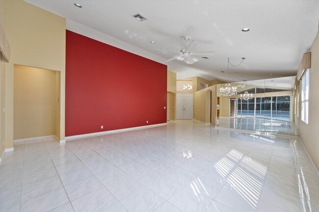 Building Photo - 10860 Fairmont Village Dr