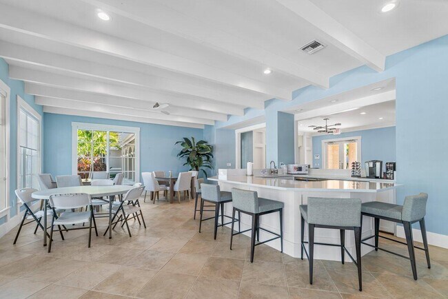 Building Photo - 3594 S Ocean Blvd