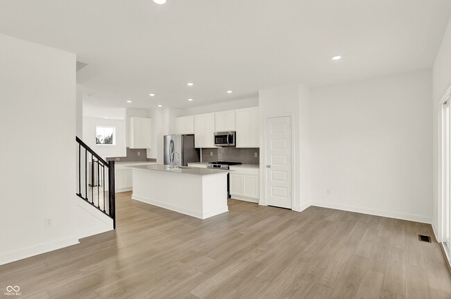 Building Photo - 4927 Gilet Dr