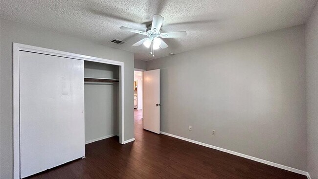 Building Photo - 506 Willowbend Cove