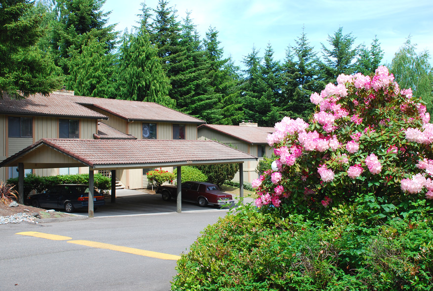 Building Photo - Hillside Glen Apartments