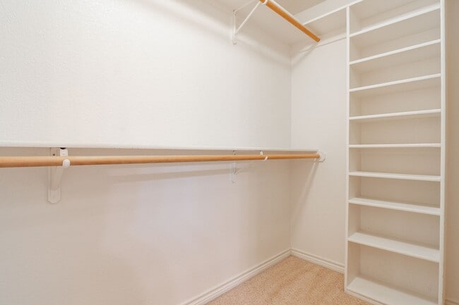 Building Photo - 5513 Rio Grande Ave