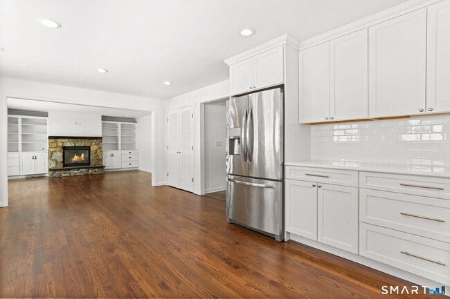 Building Photo - 11 Partrick Ln