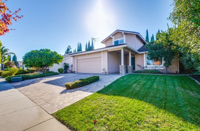 Building Photo - Remodeled Home- Gas Range- Double Pane Win...