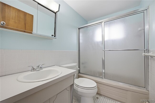 Building Photo - 2500 Sheridan Dr