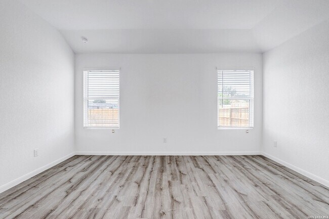Building Photo - 9947 Pears Ml