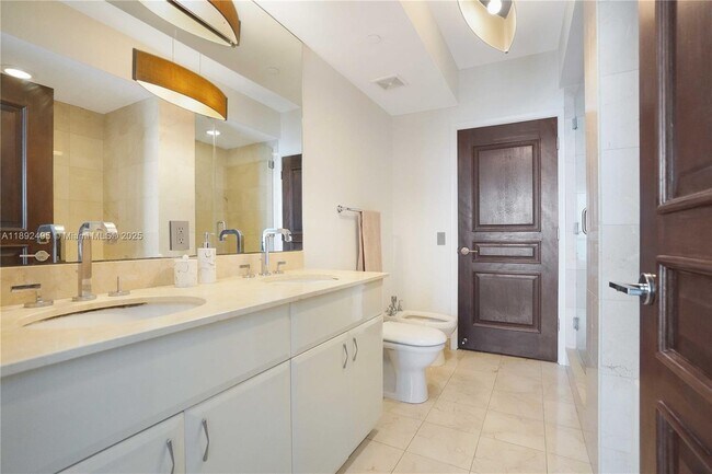 Building Photo - 6365 Collins Ave