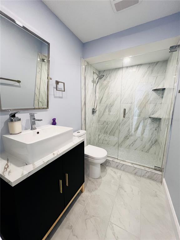 Building Photo - 160 175th Terrace Dr E