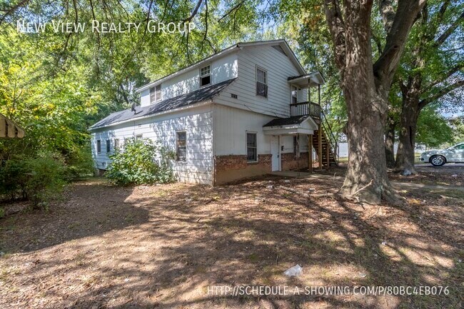 Building Photo - 209 N Ransom St