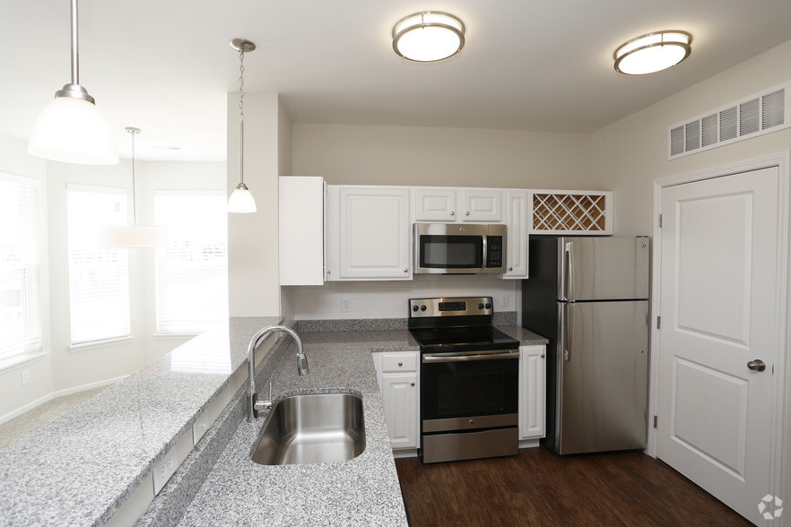 Kitchen - The Timbers Apartments