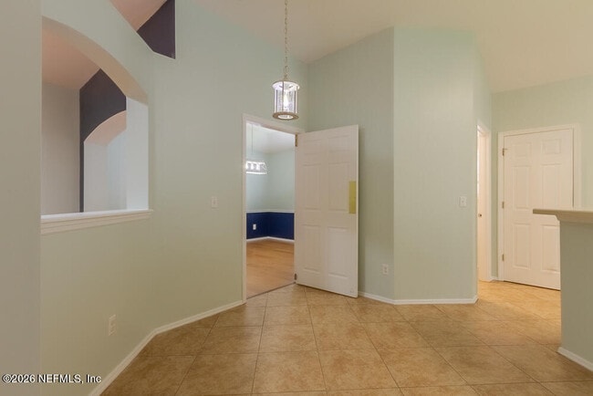 Building Photo - 13966 Sandhill Crane Dr S