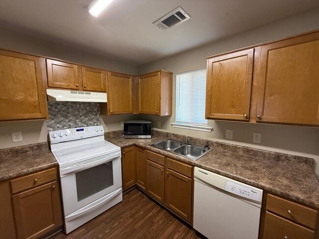Building Photo - 3272 Blazing Pine Knoll