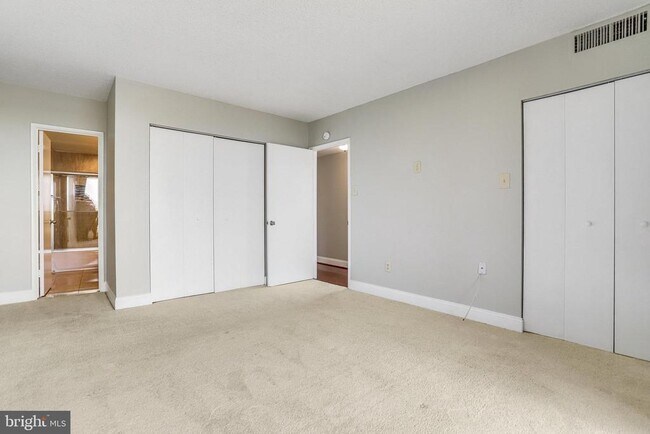 Building Photo - 6301 Stevenson Ave